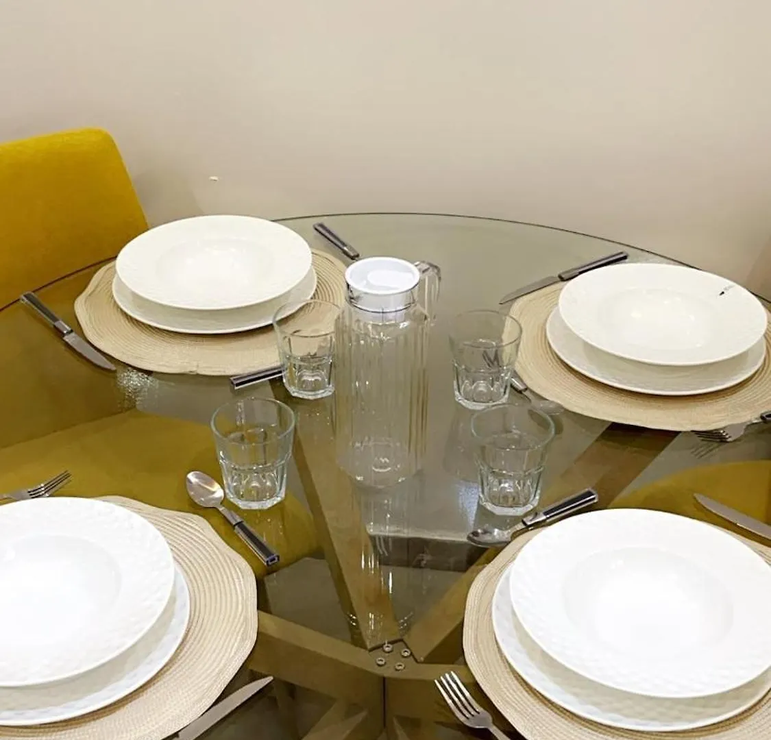 アパート Charmant Appartement T2 Bien Equipe A Mamelles ダカール