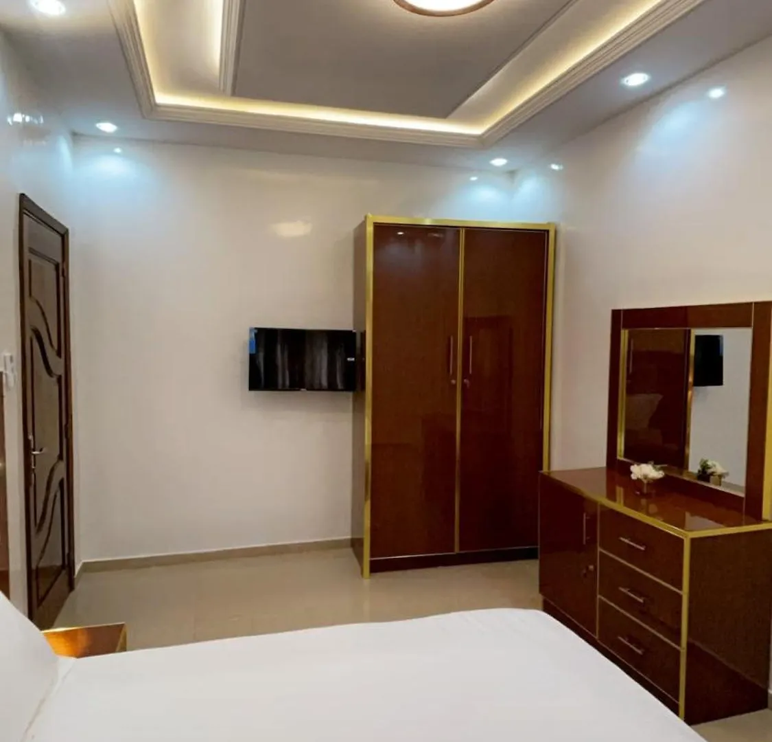 Charmant Appartement T2 Bien Equipe A Mamelles ダカール アパート
